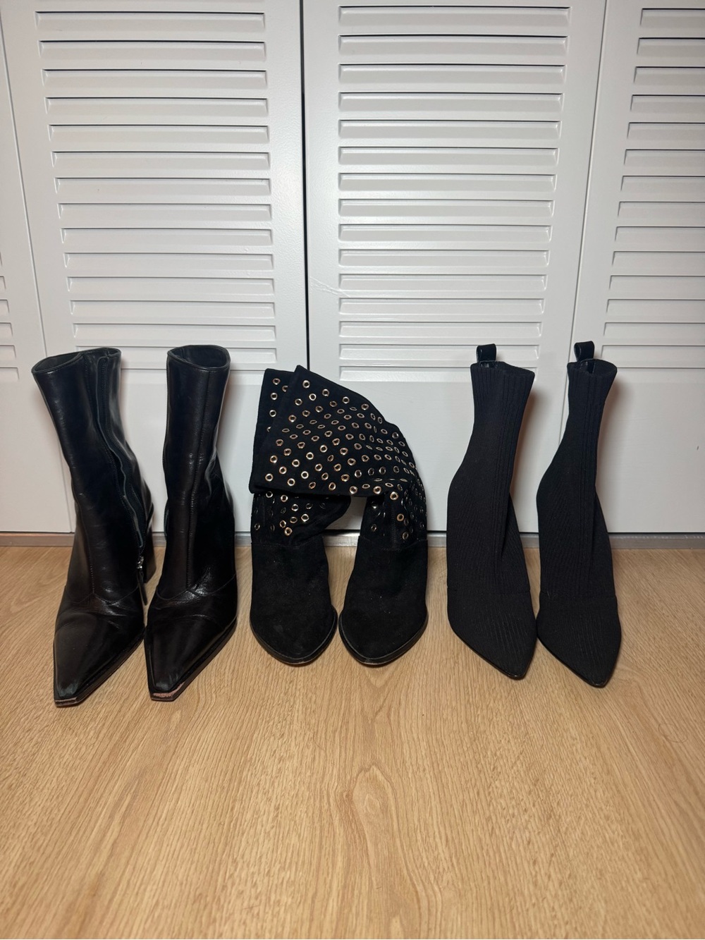 Black Women's Pointed Toe Ankle Boots
